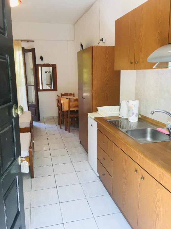 Apartments Magda Polychrono Bagian luar foto