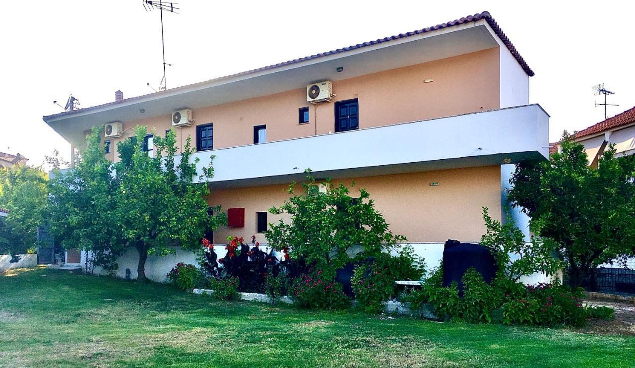 Apartments Magda Polychrono Bagian luar foto